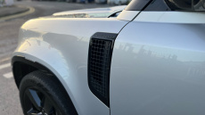 Land Rover Defender 3.0 D250 X-Dynamic SE 110 5dr Auto Diesel Estate